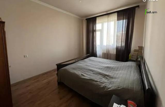 3 սենյականոց բնակարան նորակառույց շենքում Պարույր Սևակի փողոցում, 113 ք.մ., 2 սանհանգույց