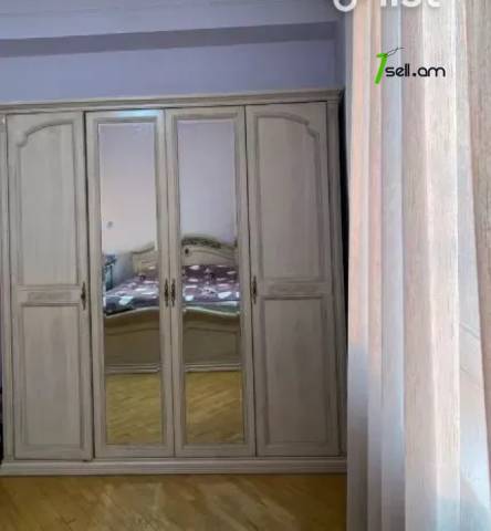 Մեկ հարկանի քարե տուն, Տիչինայի 3-րդ նրբանցք Աջափնյակում, 102 քմ, կապիտալ վերանորոգված