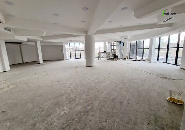 Բազմաֆունկցիոնալ գույք Ռուբինյանց փողոցում Քանաքեռ Զեյթունում, 1200 քմ