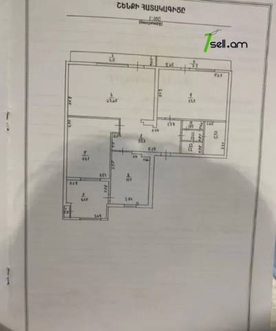 3 սենյականոց բնակարան Հանրապետության փողոցում, 100 քմ, 2/6 հարկ, կապիտալ վերանորոգված, քարե շենք