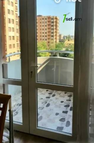 3 սենյականոց բնակարան նորակառույց շենքում Անաստաս Միկոյանի փողոցում, 87 ք.մ., բարձր առաստաղներ