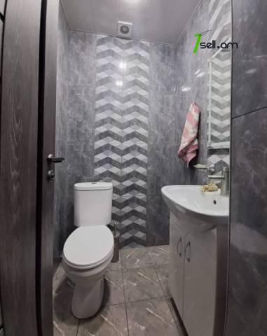 Բազմաֆունկցիոնալ գույք Գյուրջյան փողոցում Նոր Նորքում, 400 ք.մ.