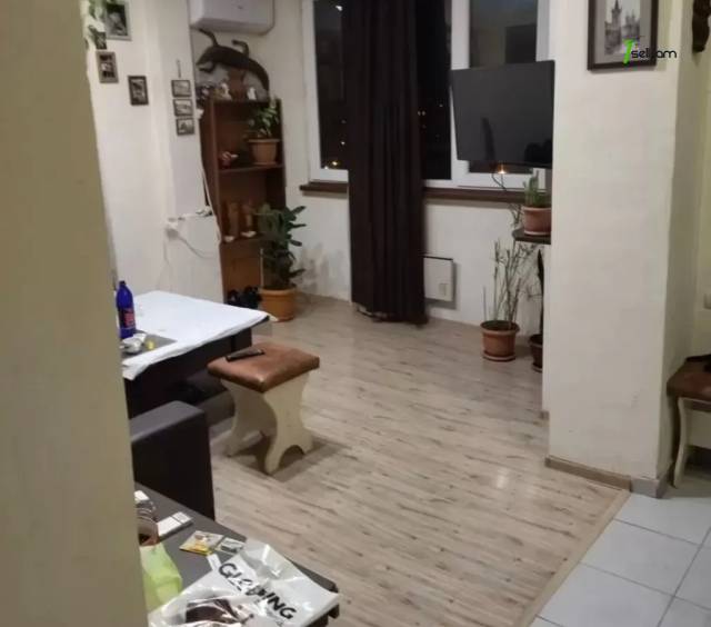 1 սենյականոց բնակարան Զավարյան փողոցում, 42 ք.մ., 7/9 հարկ, կապիտալ վերանորոգված