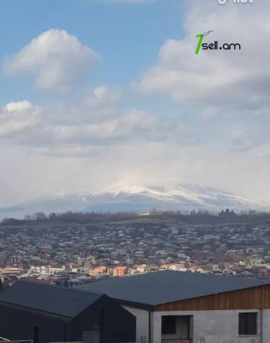 Հողատարածք բնակելի շինությունների համար Ավանում, 22,000 ք.մ.