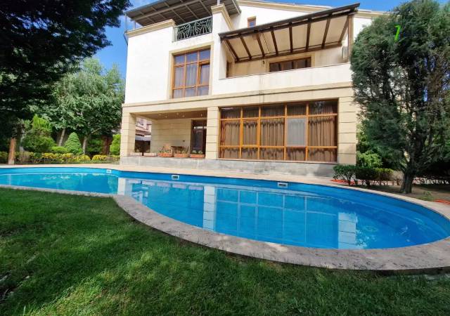 Երեք հարկանի քարե տուն, Ձոր 1 թաղամաս Դավիթաշենում, 800 ք.մ., 3+ սանհանգույց, կապիտալ վերանորոգված