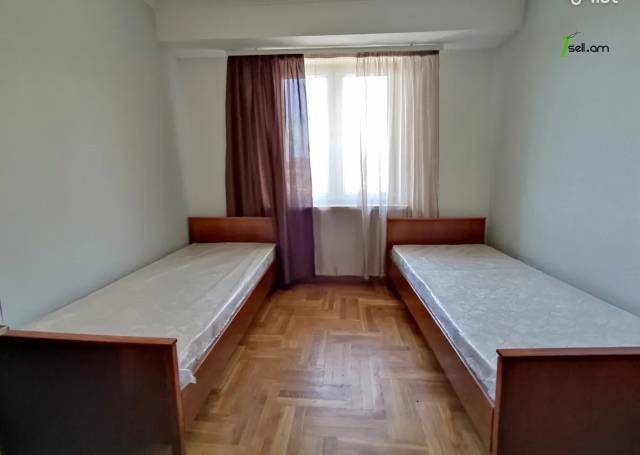 3 սենյականոց բնակարան, Zaqyan Street, 90 ք.մ., 2 սանհանգույց, կապիտալ վերանորոգված