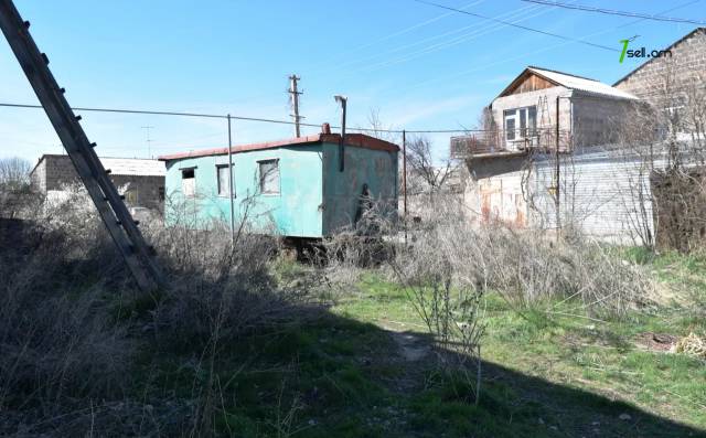 Հողատարածք բնակելի շինությունների համար, Ղուկասյան փողոցի 14-րդ և 15-րդ շարքեր Գյումրիում, 301 քմ