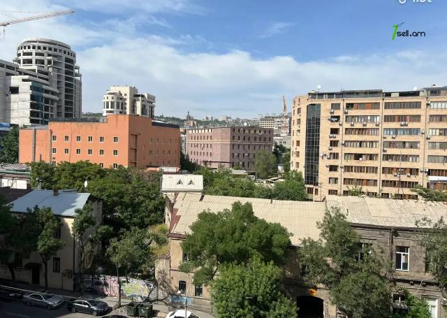 2 սենյականոց բնակարան Պուշկինի փողոցում, 43 քմ, 5/9 հարկ, կոսմետիկ վերանորոգում