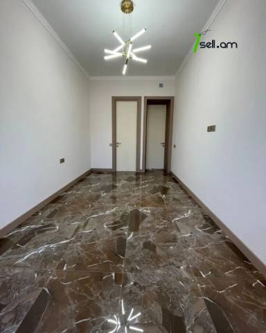 2 սենյականոց բնակարան Տիգրան Մեծի պողոտայում, 53 ք.մ., դիզայներական ոճով վերանորոգված, քարե շենք