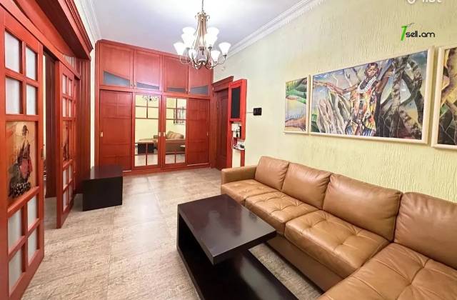 3 սենյականոց բնակարան նորակառույց շենքում Արամի փողոցում, 143 քմ, 4/13 հարկ, 2 սանհանգույց