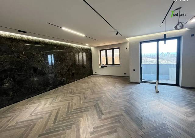 3 սենյականոց բնակարան նորակառույց շենքում Մոնթե Մելքոնյան փողոցում, 93 ք.մ., նախավերջին հարկ