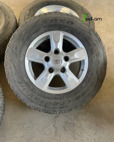 R17 Land Cruiser bantajj 4hatt Անիվներ անվահեծերով, ձմեռային անվադողեր, 275/65 R17