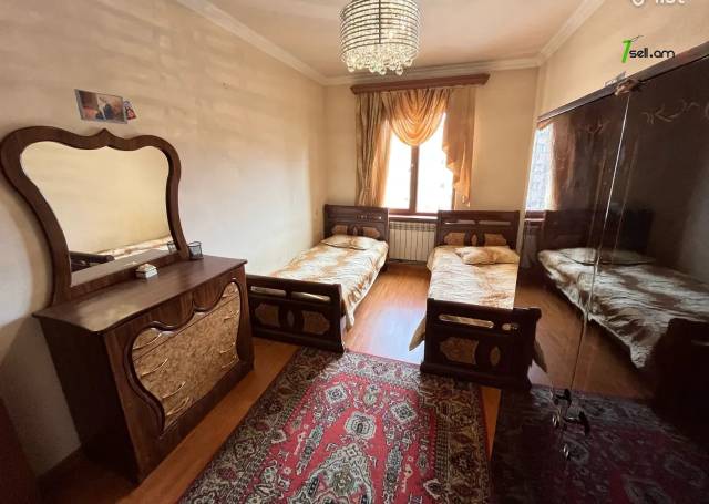 3 սենյականոց բնակարան Հունան Ավետիսյանի փողոցում, 78 ք.մ., կապիտալ վերանորոգված