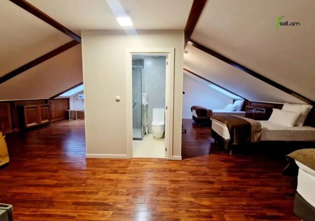 Չորս հարկանի քարե տուն Նաիրի Զարյան փողոցում Արաբկիրում, 600 ք.մ., 3+ սանհանգույց