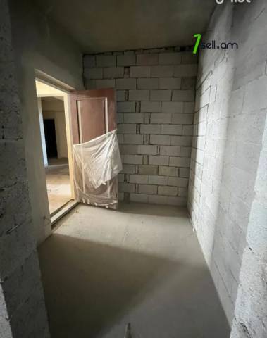 Ընդարձակ 2 սենյականոց բնակարան նորակառույց շենքում Սերո Խանզադյան փողոցում, 118 քմ, 7/10 հարկ