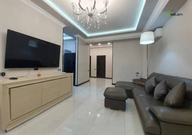 3 սենյականոց բնակարան նորակառույց շենքում Եզնիկ Կողբացու փողոցում, 120 ք.մ., 2 սանհանգույց