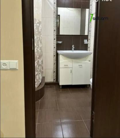 3 սենյականոց բնակարան, Դավթաշեն 3-րդ թաղամաս, 76 քմ, 7/9 հարկ, կապիտալ վերանորոգված