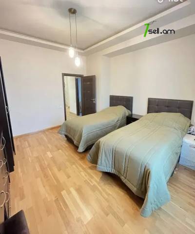 4 սենյականոց բնակարան նորակառույց շենքում Պարույր Սևակի փողոցում, 170 քմ, 2 սանհանգույց