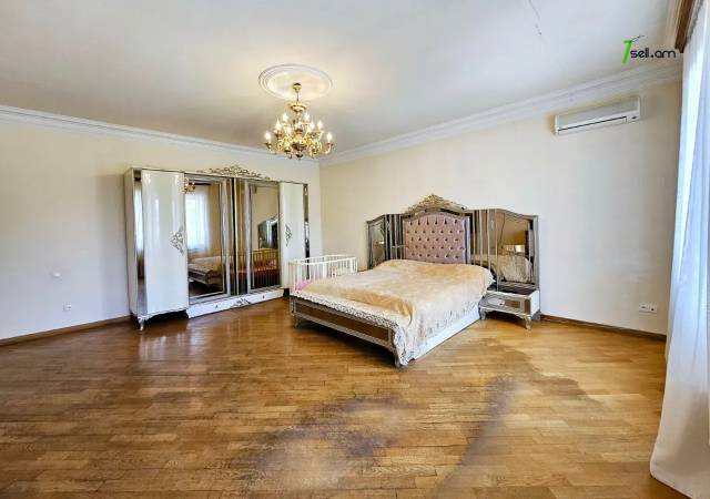 Երկու հարկանի քարե տուն Քանաքեռ Զեյթունում, 1600 ք.մ., 3+ սանհանգույց, կապիտալ վերանորոգված