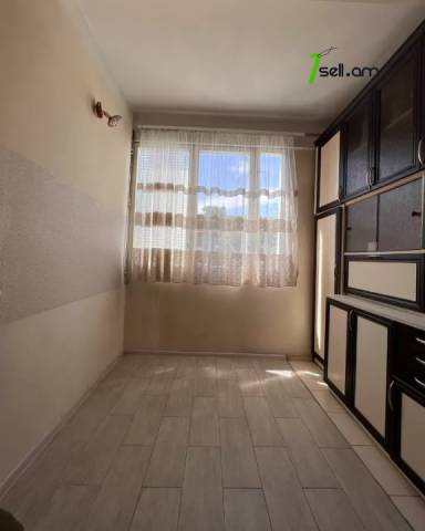 3 սենյականոց բնակարան Սարյանի փողոցում, 88 ք.մ., 2 սանհանգույց, 3/9 հարկ, կապիտալ վերանորոգված