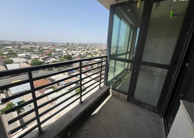 3 սենյականոց բնակարան նորակառույց շենքում Էրեբունու փողոցում, 96 քմ, 8/15 հարկ, 2 սանհանգույց