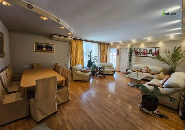 Երեք հարկանի քարե տուն Խնկո Ապոր փողոցում Արաբկիրում, 410 ք.մ., 3+ սանհանգույց, կապիտալ վերանորոգված