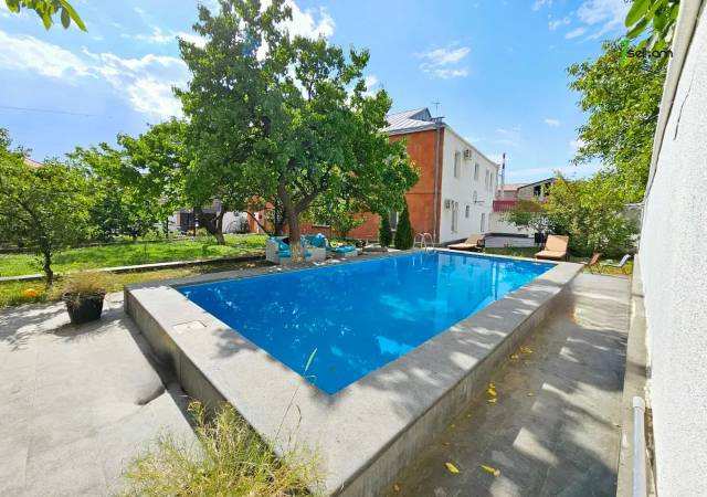 Երկու հարկանի քարե տուն Քանաքեռ Զեյթունում, 1600 ք.մ., 3+ սանհանգույց, կապիտալ վերանորոգված