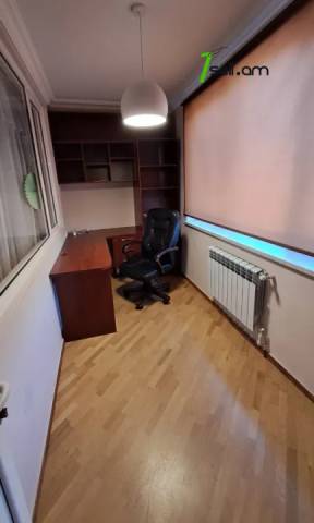 3 սենյականոց բնակարան Պարոնյան փողոցում, 100 քմ, 5/9 հարկ, եվրովերանորոգված