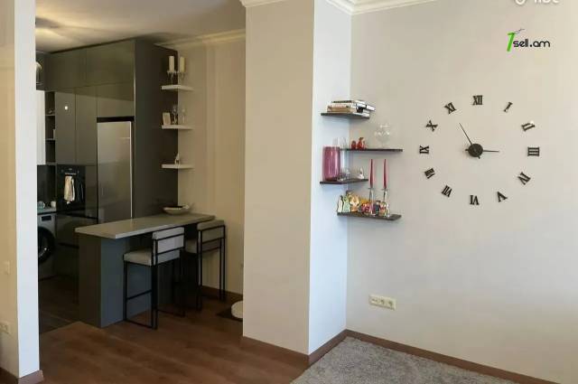 2 սենյականոց բնակարան նորակառույց շենքում Նաիրի Զարյան փողոցում, 74 ք.մ., 9/16 հարկ, 2 սանհանգույց