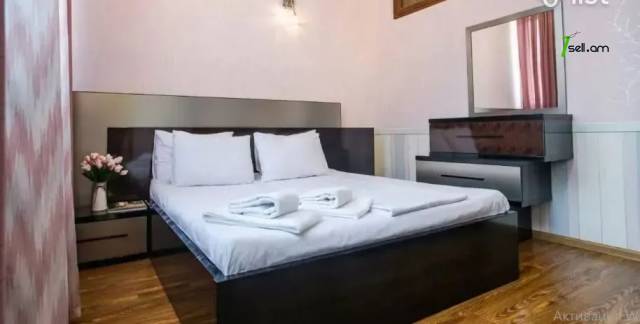 3 սենյականոց բնակարան նորակառույց շենքում Արամի փողոցում, 95 ք.մ., բարձր առաստաղներ