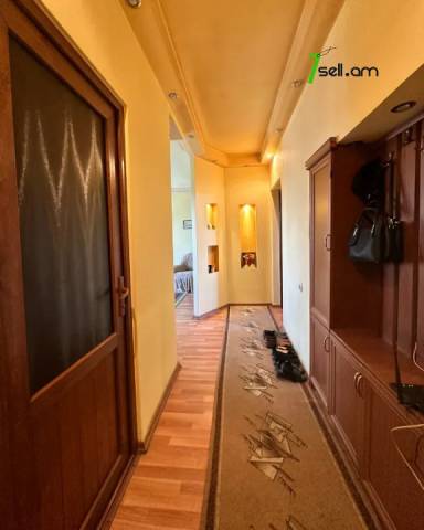 2 սենյականոց բնակարան Արշակունյաց պողոտայում, 58 քմ, կապիտալ վերանորոգված, քարե շենք