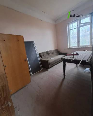 Երկու հարկանի քարե տուն Խարբերդի Աջափնյակ փողոցում Շենգավիթում, 1180 ք.մ.