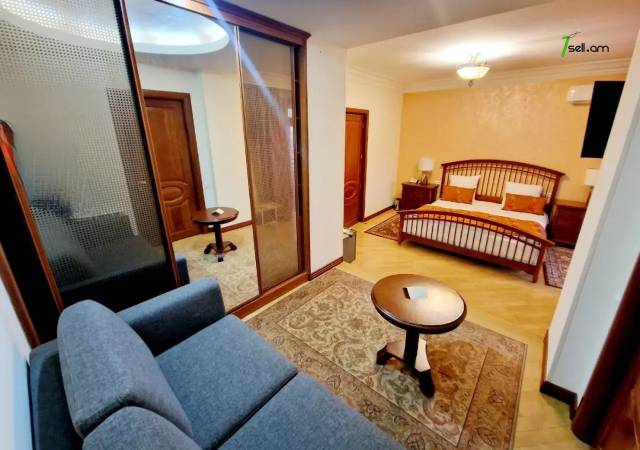 Չորս հարկանի քարե տուն Նաիրի Զարյան փողոցում Արաբկիրում, 600 ք.մ., 3+ սանհանգույց