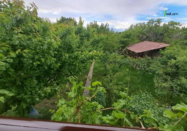 Երկու հարկանի քարե տուն Խարբերդի Աջափնյակ փողոցում Շենգավիթում, 1180 ք.մ.