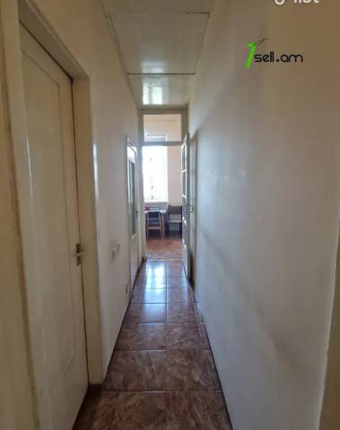 3 սենյականոց բնակարան Ազատության պողոտայում, 83 քմ, նախավերջին հարկ, բարձր առաստաղներ