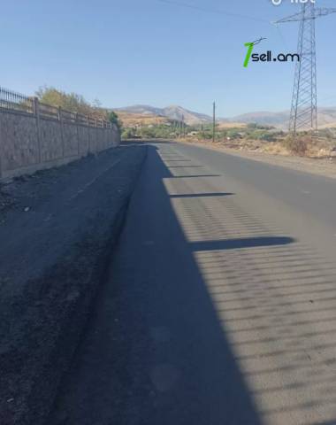 Հողատարածք բնակելի շինությունների համար Աբովյանում, 2100 ք.մ.