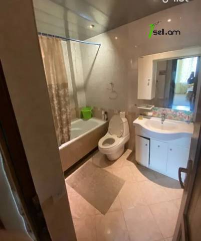 3 սենյականոց բնակարան Կոմիտասի պողոտայում, 80 ք.մ., 2/5 հարկ, բարձր առաստաղներ, եվրովերանորոգված