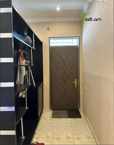 Մեկ հարկանի քարե տուն Գրիգոր Զոհրապի փողոցում Աջափնյակում, 60 քմ, եվրովերանորոգված