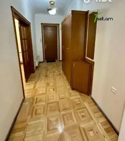 3 սենյականոց բնակարան Կոմիտասի պողոտայում, 77 քմ, 2/5 հարկ, բարձր առաստաղներ, կապիտալ վերանորոգված