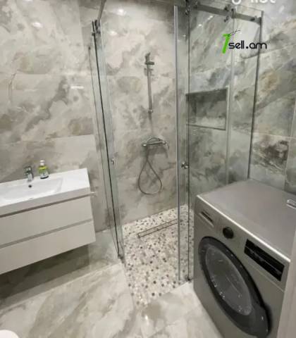 2 սենյականոց բնակարան Կոմիտասի պողոտայում, 43 ք.մ., բարձր առաստաղներ, 2/5 հարկ