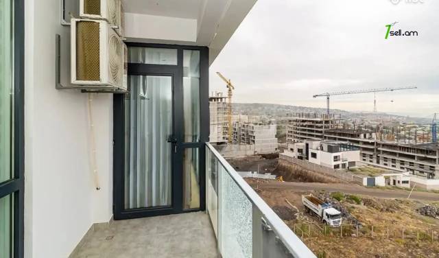 3 սենյականոց բնակարան նորակառույց շենքում Քանաքեռ Զեյթունում, 107 ք.մ., 7/16 հարկ, 2 սանհանգույց