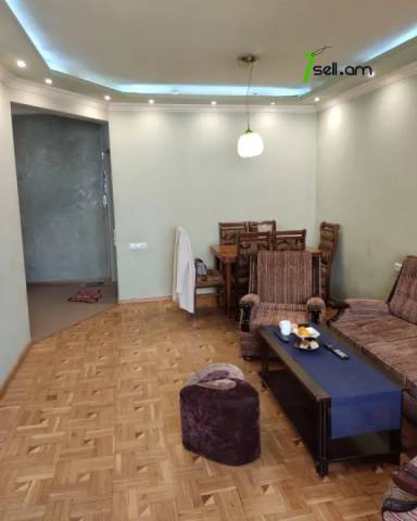 3 սենյականոց բնակարան Հալաբյան փողոցում, 87 ք.մ., 2 սանհանգույց, նախավերջին հարկ