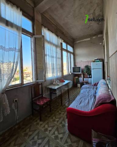 3 սենյականոց բնակարան Տիգրան Մեծի պողոտայում, 94 ք.մ., բարձր առաստաղներ, քարե շենք