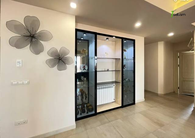 4 սենյականոց բնակարան նորակառույց շենքում Վերին Անտառային փողոցում, 176 ք.մ., 3+ սանհանգույց