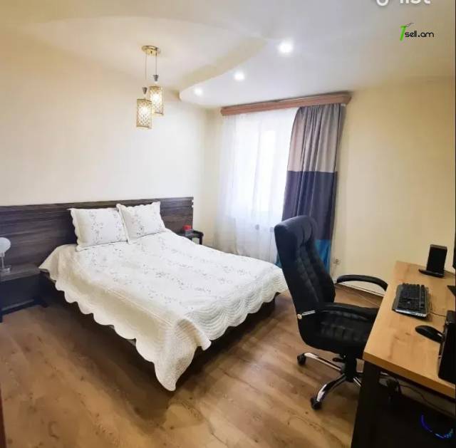 3 սենյականոց բնակարան Սարյան փողոցում, 92 քմ, 6/8 հարկ, 2 սանհանգույց