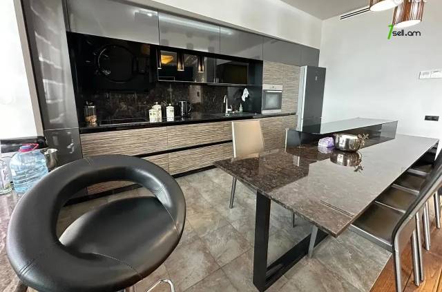 4 սենյականոց բնակարան նորակառույց շենքում Ձորափի փողոցում, 171 քմ, 10/14 հարկ, 3+ սանհանգույց