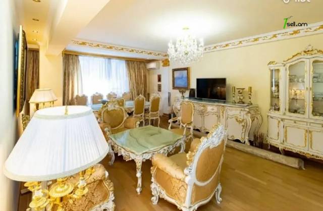 4 սենյականոց բնակարան Մոսկովյան փողոցում, 150 ք.մ., 2 սանհանգույց, 2/8 հարկ, եվրովերանորոգված