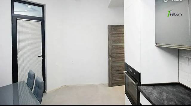 3 սենյականոց բնակարան նորակառույց շենքում Վերին Անտառային փողոցում, 100 քմ, 4/6 հարկ, 2 սանհանգույց