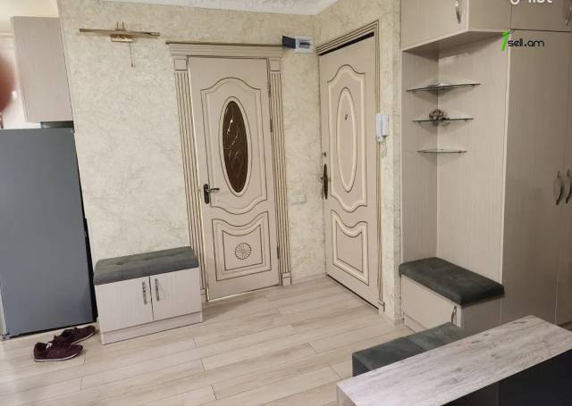 2 սենյականոց բնակարան Կոմիտասի պողոտայում, 55 ք.մ., 3/5 հարկ, եվրովերանորոգված, քարե շենք