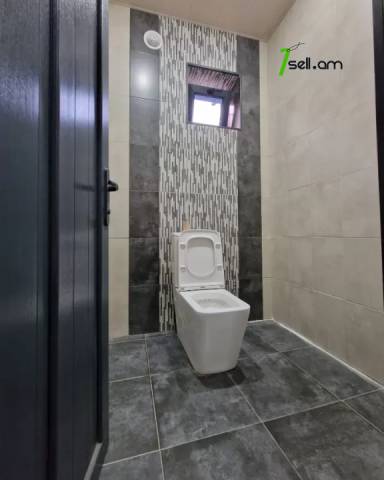 Մեկ հարկանի քարե տուն Էրեբունու փողոցում Էրեբունիում, 450 ք.մ., կապիտալ վերանորոգված